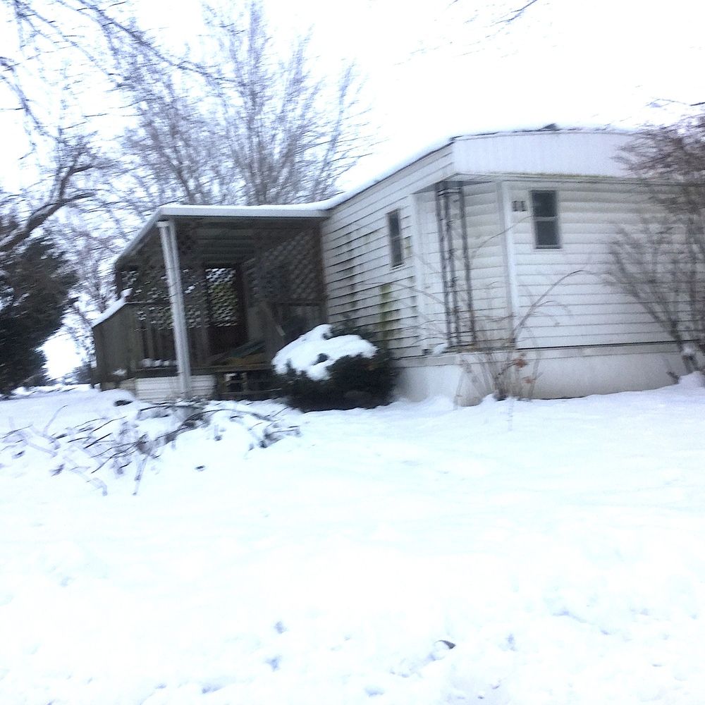 Villa Village: 2404 N 8th St, Red Oak, IA 51566